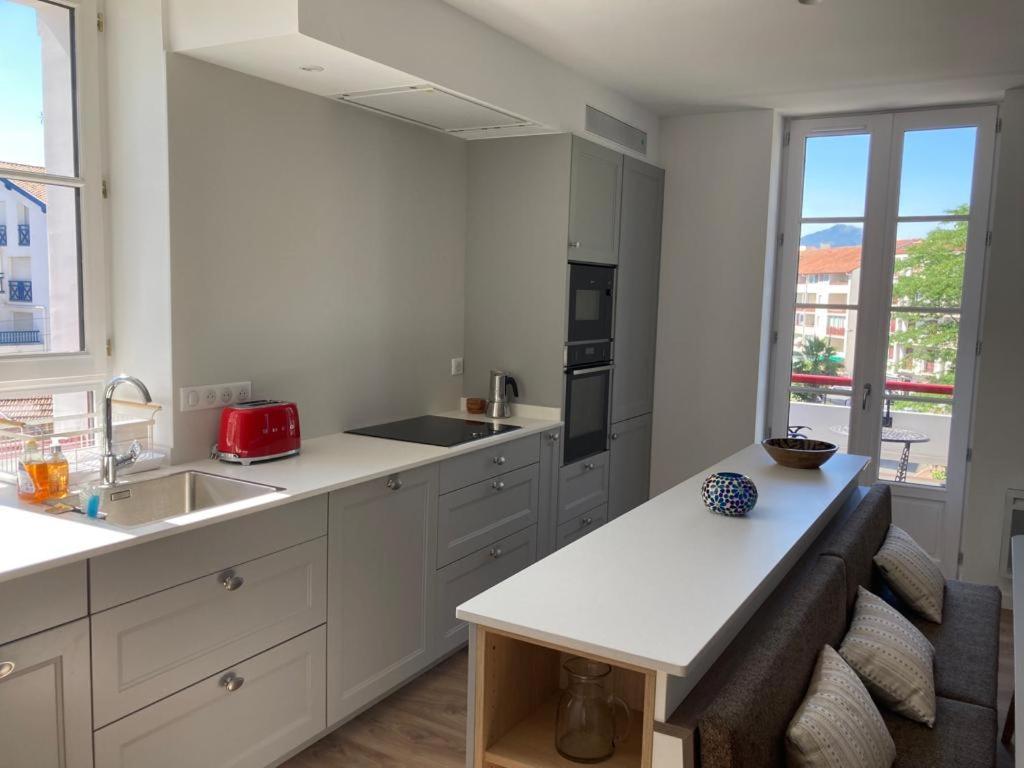 Superbe Appartement T3 Au Centre Plage .Parking Hendaye Dış mekan fotoğraf
