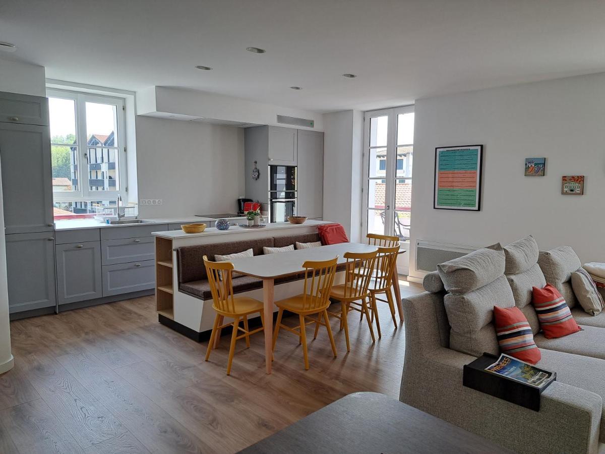 Superbe Appartement T3 Au Centre Plage .Parking Hendaye Dış mekan fotoğraf