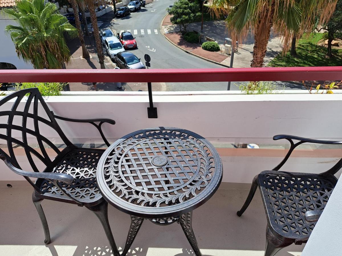 Superbe Appartement T3 Au Centre Plage .Parking Hendaye Dış mekan fotoğraf